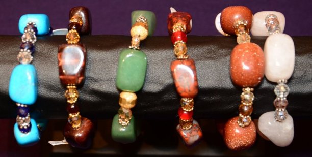 BRACELETS - LARGE NUGGETS ON STAND